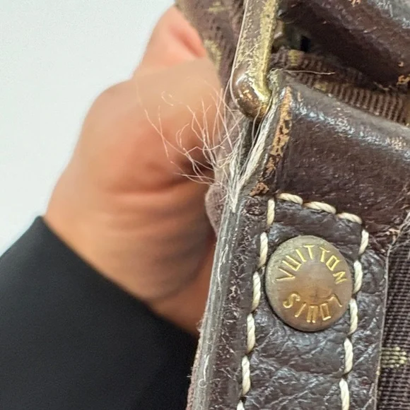 Louis Vuitton Brown Monogram Shoulder Bag - Picture 13 of 15